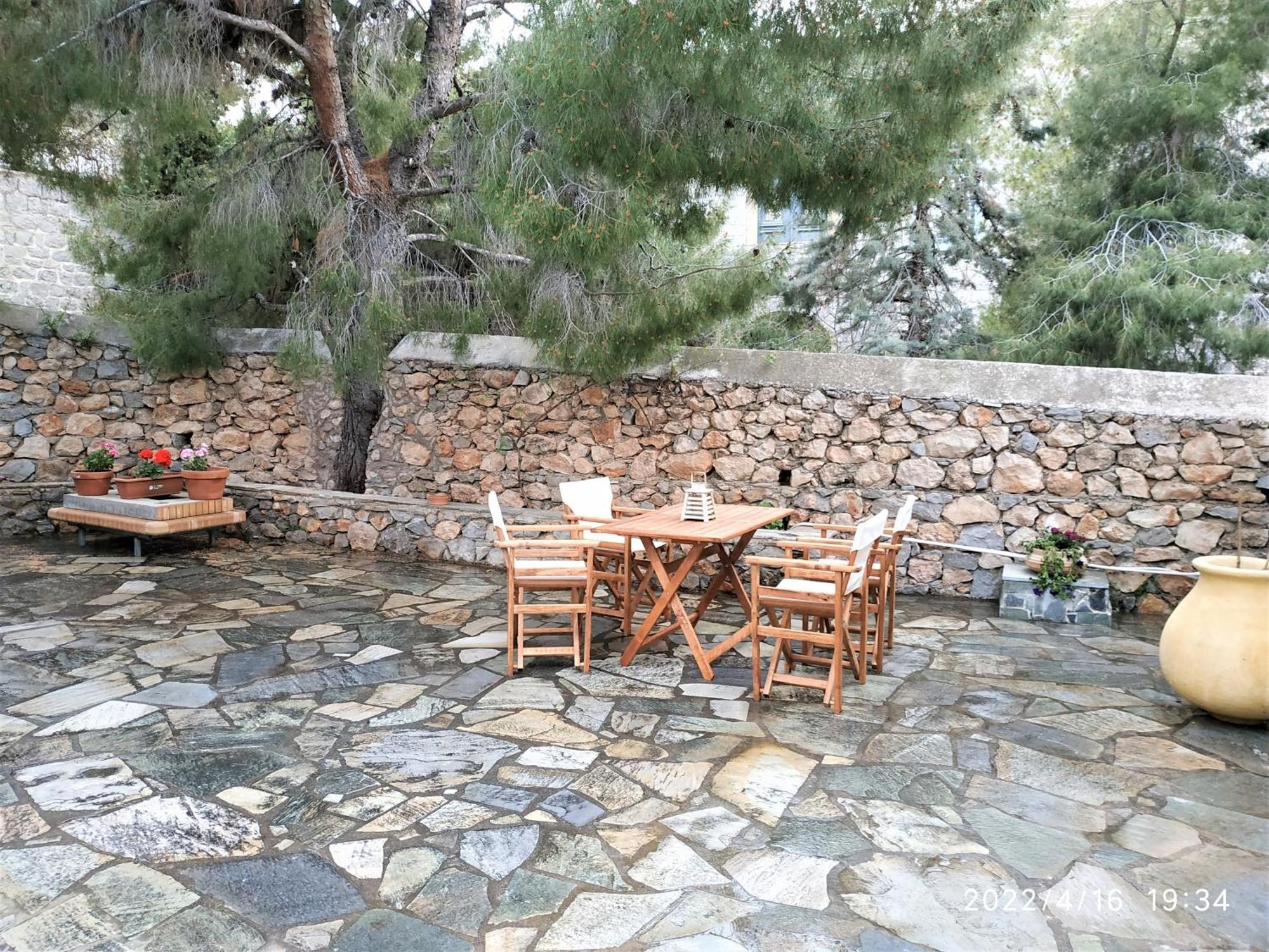 Pine Trees And Sea View Houses In Hydra - Daphne, Chloe, Myrto, Eleni Bilik gambar