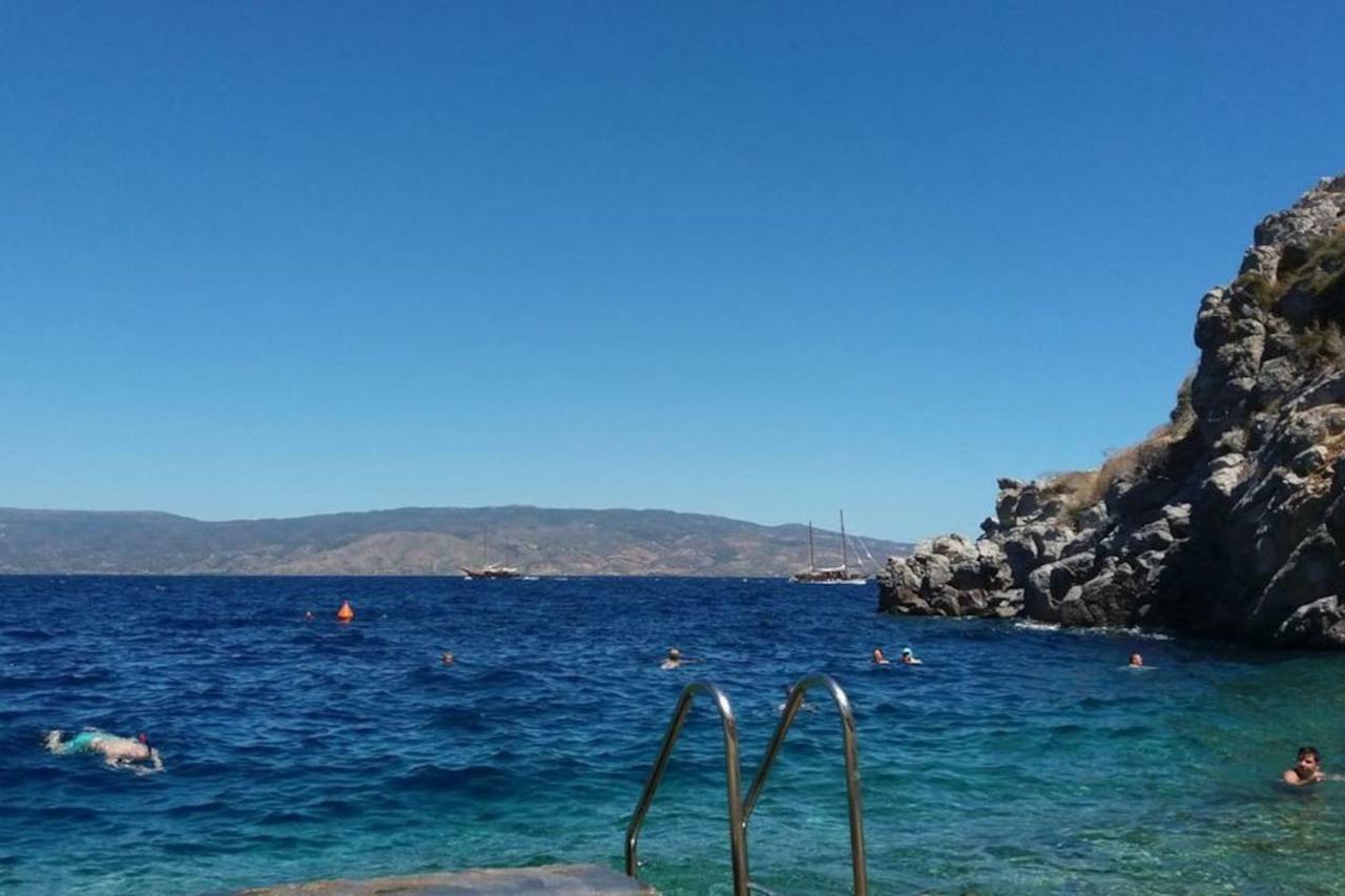 Pine Trees And Sea View Houses In Hydra - Daphne, Chloe, Myrto, Eleni Luaran gambar
